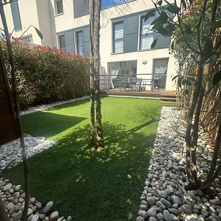 Ferienhaus Logement Dans Residence Avec Jardin C38